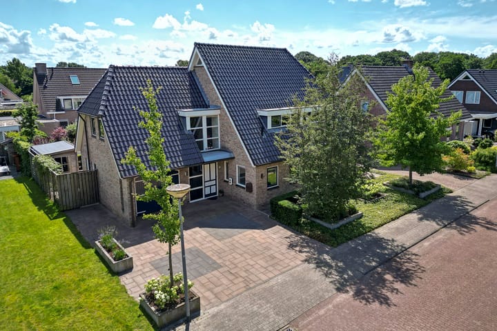Photo of property Zilverschoon 28, Eelde