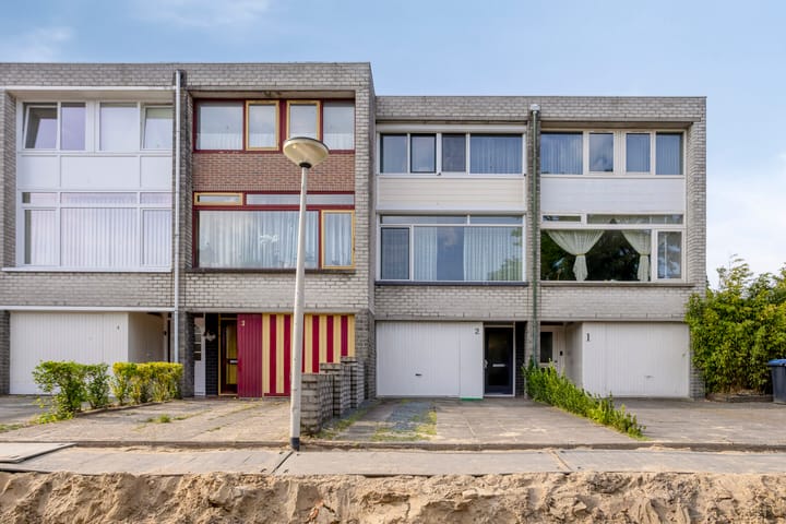 Zilverschoonplein 2 in Bergen op Zoom