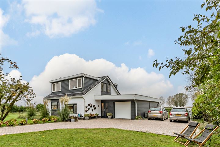 Photo of property Zinkweg 276, Oud-Beijerland