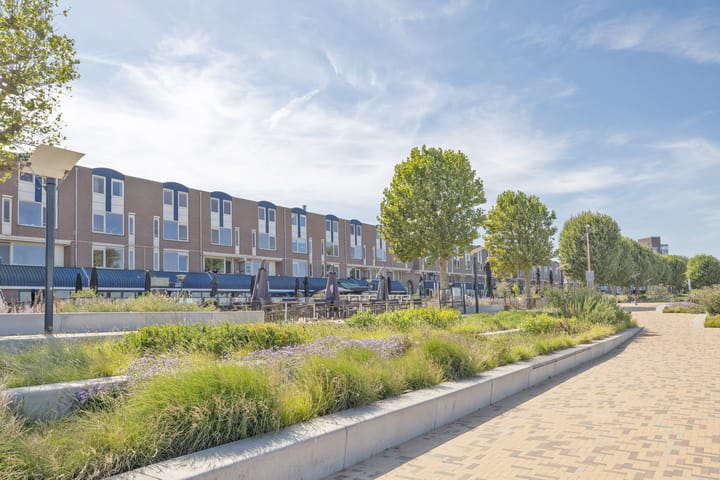 Zomerkade 204 in Huizen