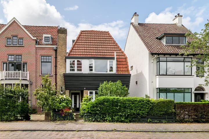 Zomerluststraat 15 in Haarlem foto