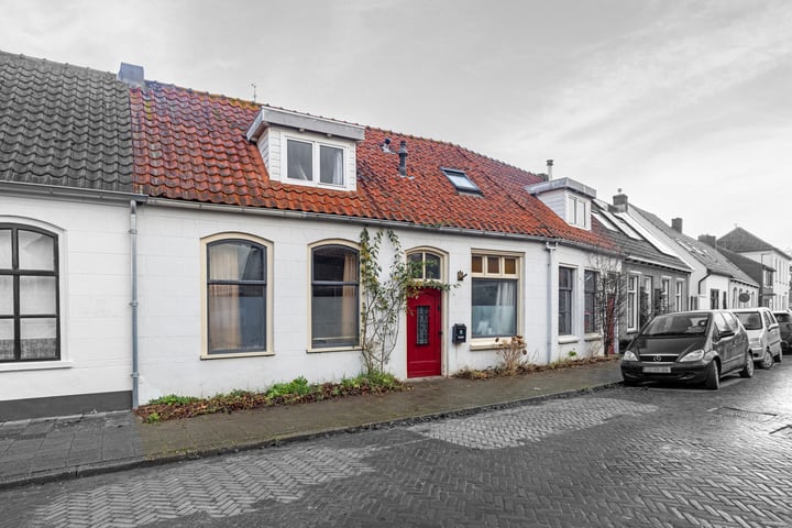 Zomerstraat 12 in Ellewoutsdijk