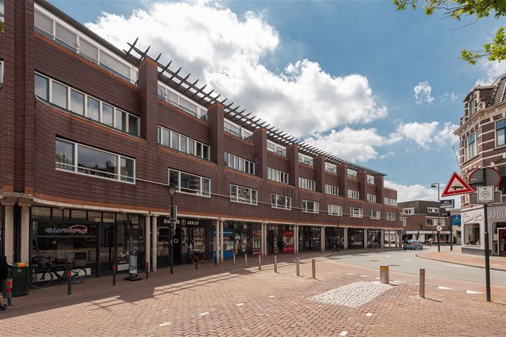 Zon en Maanstraat 28 in Hilversum