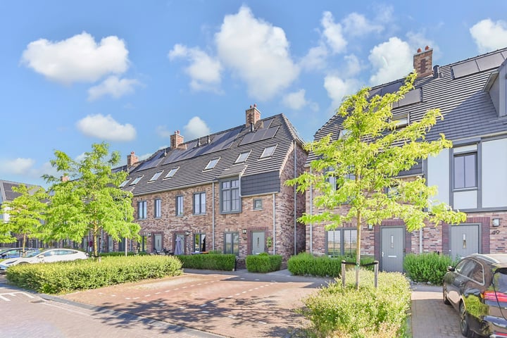 Zonnebaars 53 in Waddinxveen foto