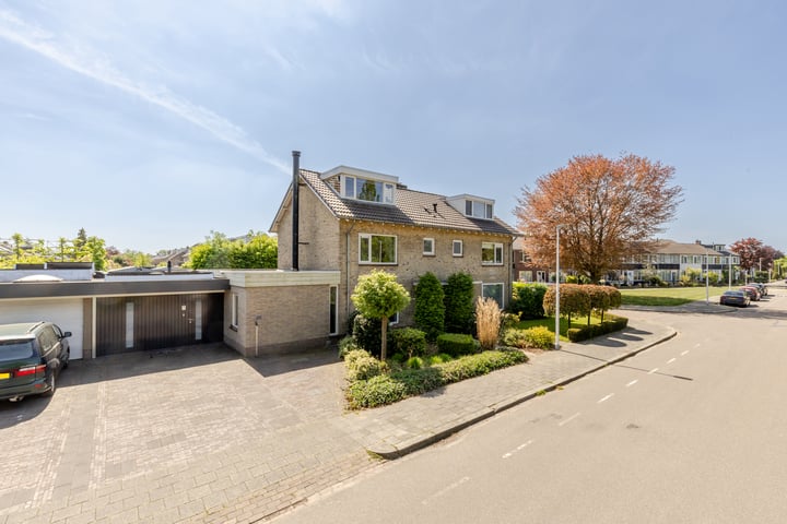 Zonnebloemlaan 224 in Drunen