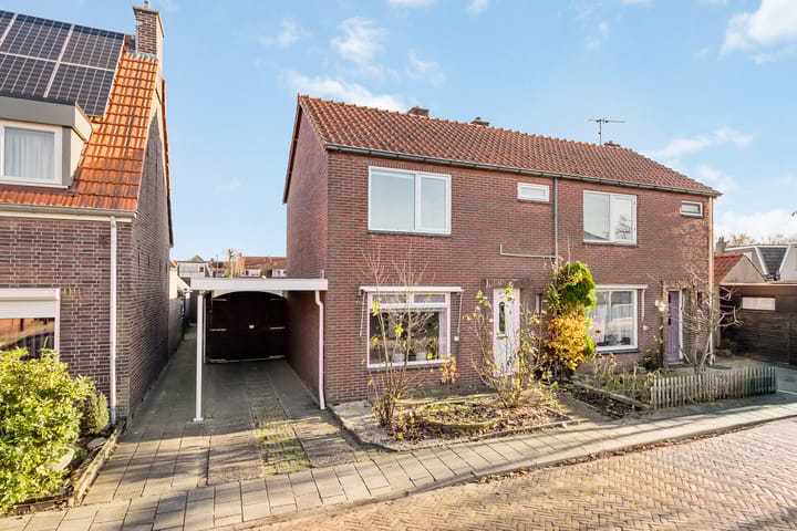 Photo of property Zonnebloemstraat 28, Almelo