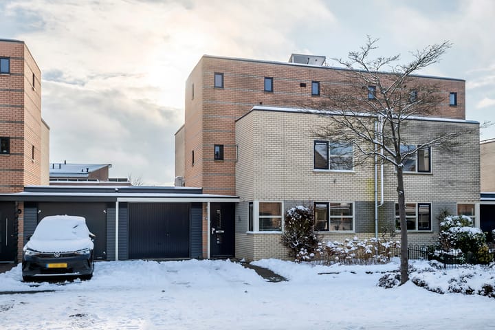 Zonnedauw 154 in Tiel foto