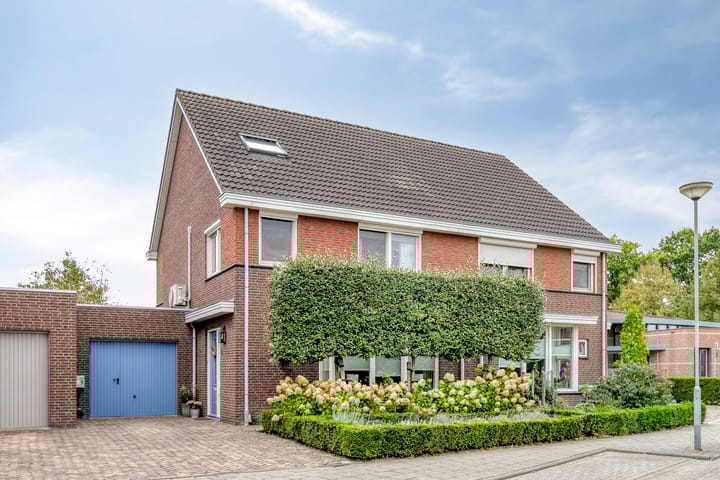 Zonnedauw 4 in Sevenum