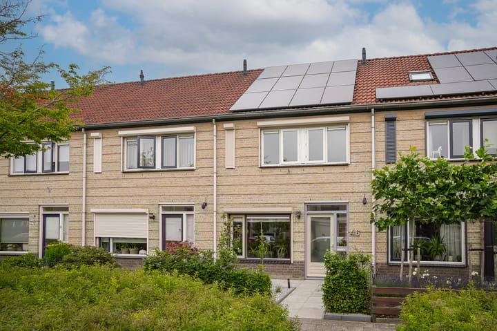 Zonnedauw 46 in Tiel