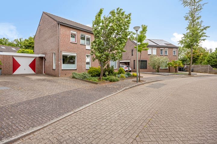 Photo of property Zonnedauwhof 23, Roermond