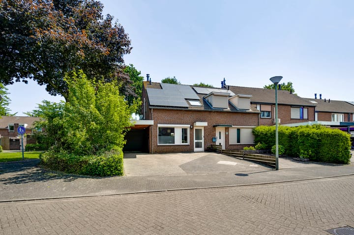 Zonnedauwhof 30 in Roermond
