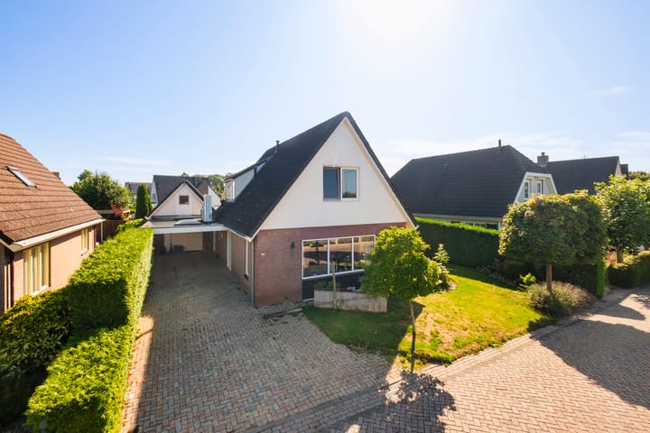 Photo of property Zonneweide 10, Biddinghuizen