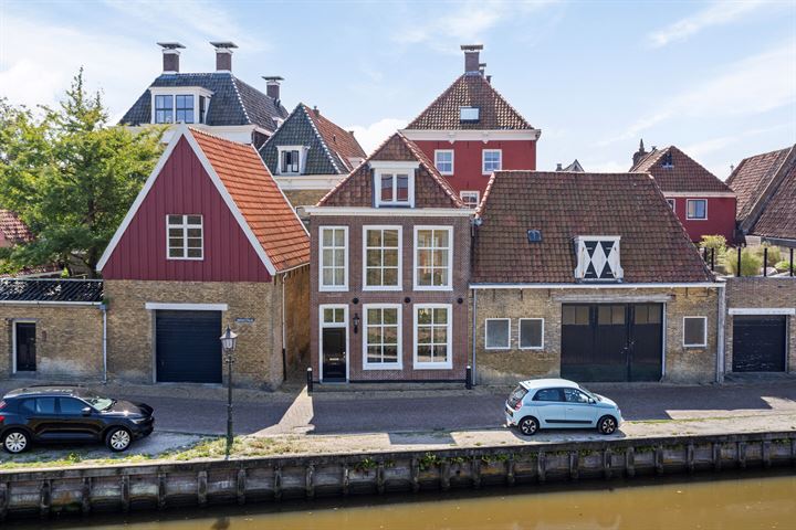 Zoutsloot 10 in Harlingen