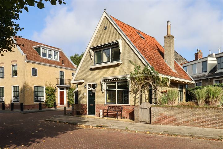 Zoutsloot 115 in Harlingen