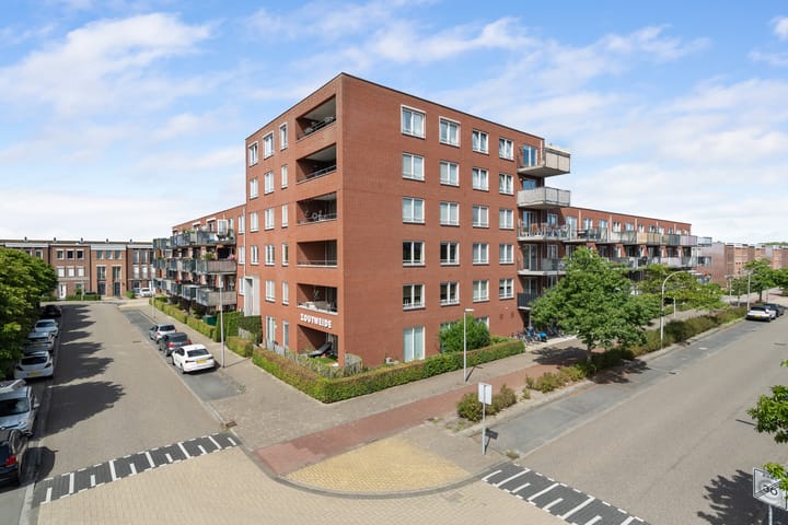 Photo of property Zoutweide 210, Hellevoetsluis
