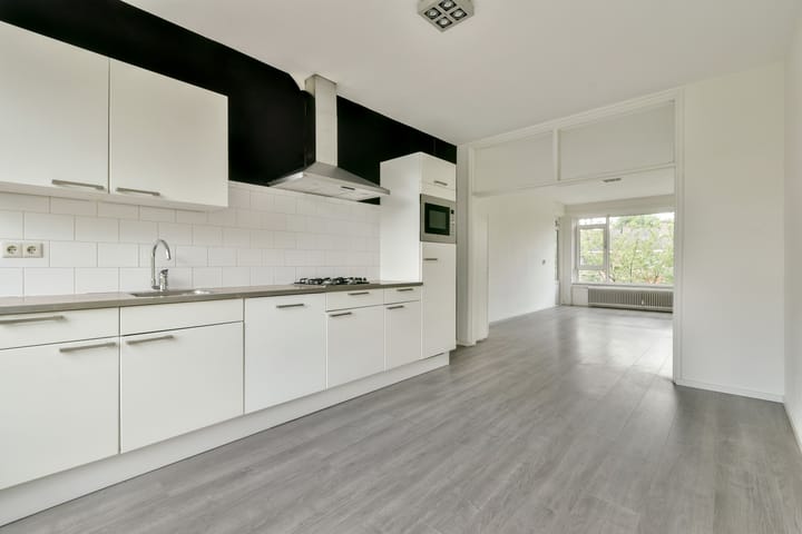 Zuid-Hollandstraat 104-3 in Amsterdam