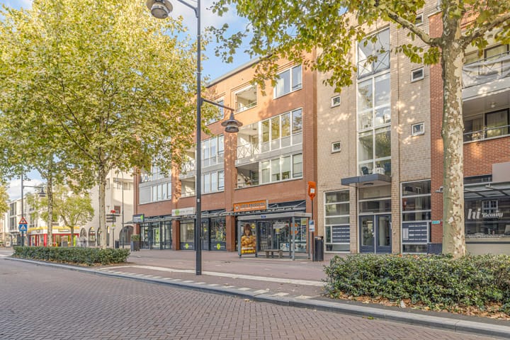 Zuid Koninginnewal 72 in Helmond