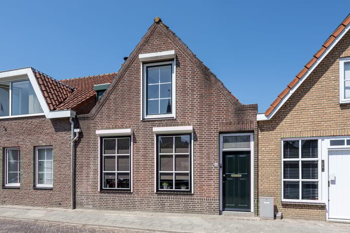 Zuiddijk 10 in Nieuwe-Tonge foto