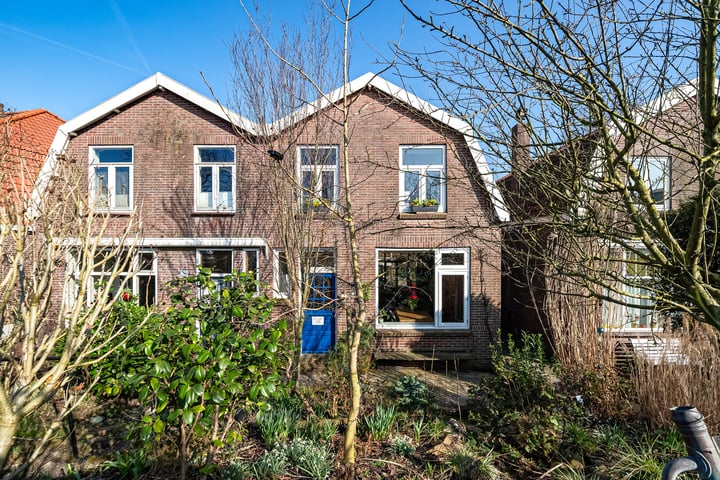 Photo of property Zuiddijk 413, Zaandam