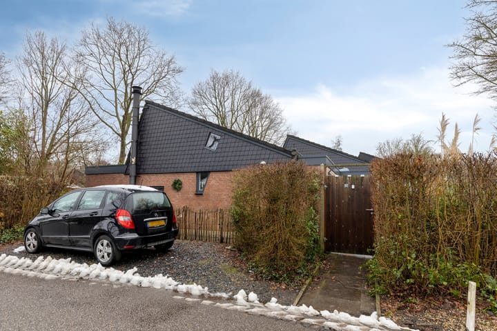 Photo of property Zuiddijk 61a-84, Oude-Tonge
