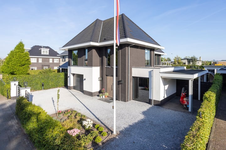 Zuideinde 15 in Berkel en Rodenrijs