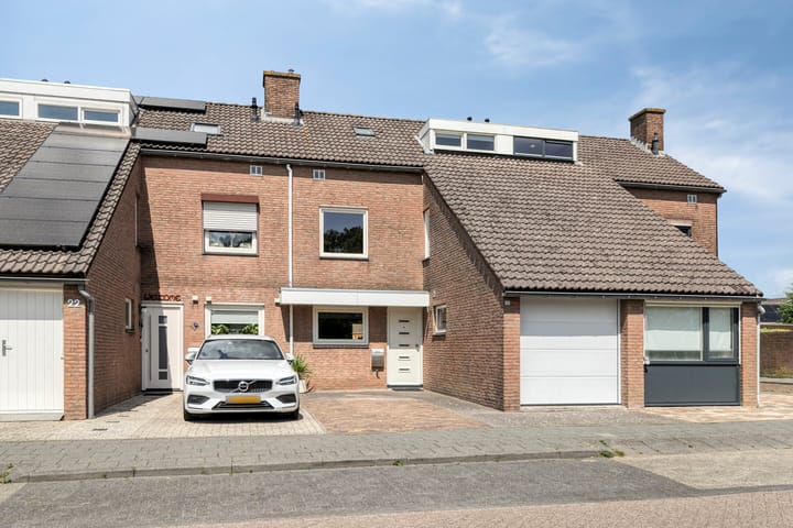 Zuideinde 20 in Dinteloord