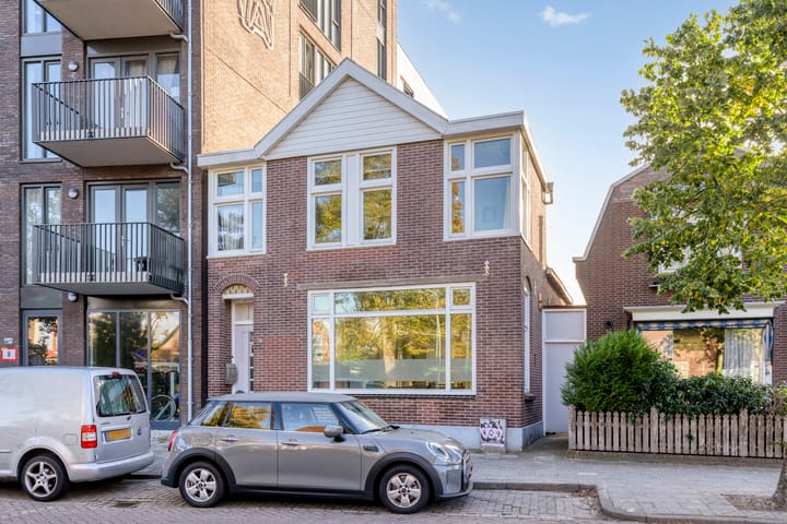 Zuideinde 70 in Koog aan de Zaan foto
