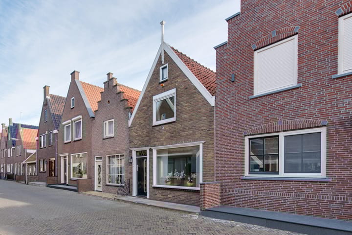 Zuideinde 77 in Volendam
