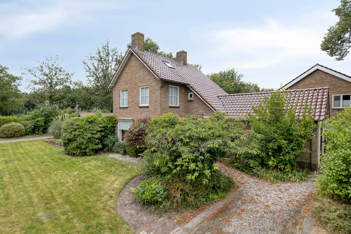 Photo of property Zuidenveld 2, Roden