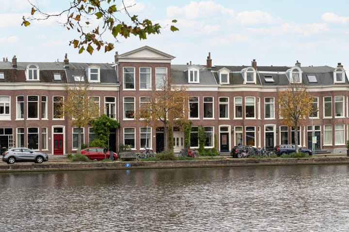 Photo of property Zuider Buiten Spaarne 120, Haarlem