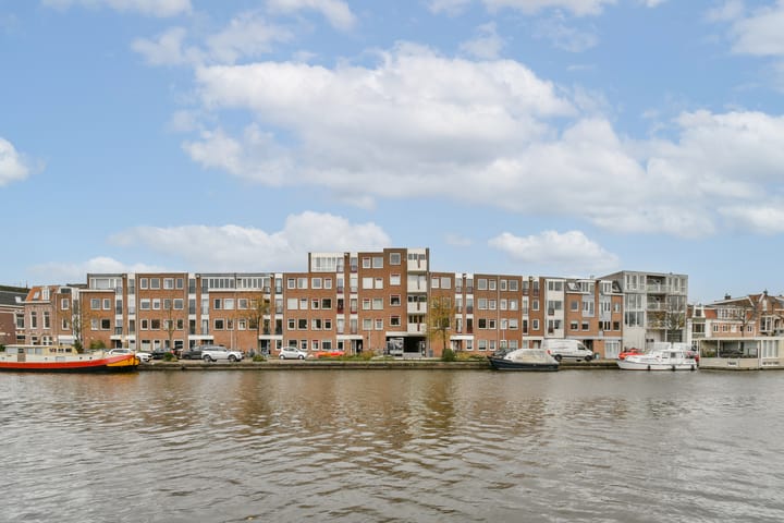 Zuider Buiten Spaarne 50 in Haarlem