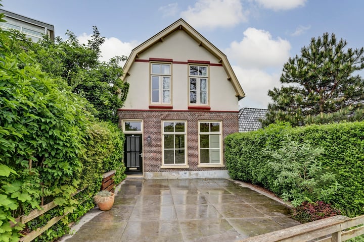 Photo of property Zuiderbolwerk 18, Harlingen