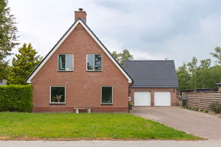 Zuiderdiep 107 in Nieuw-Buinen