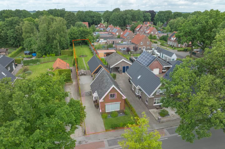 Zuiderdiep 323 in Nieuw-Buinen