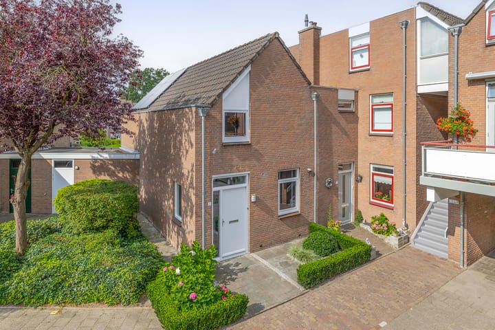 Zuiderkruis 1 in Lisse