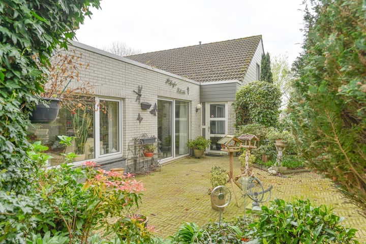 Zuiderkruis 46a in Hoogeveen photo