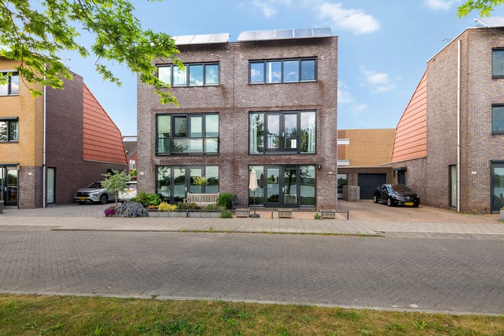 Zuiderlicht 131 in Heerhugowaard