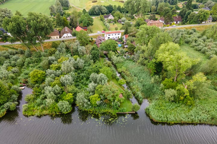 Photo of property Zuiderlingedijk 10, Spijk