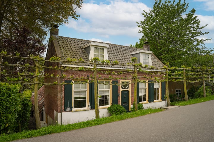 Zuiderlingedijk 179 in Spijk