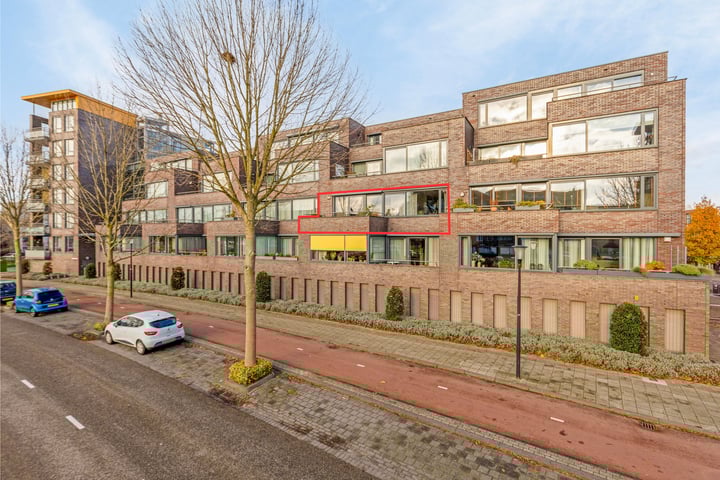 Photo of property Zuidersingel 110, Barendrecht