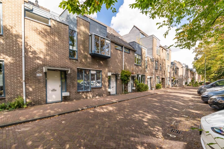Zuiderstraat 240 in Delft Foto
