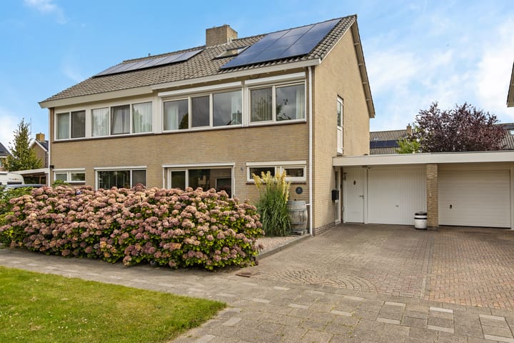 Photo of property Zuiderveldstraat 26, Joure