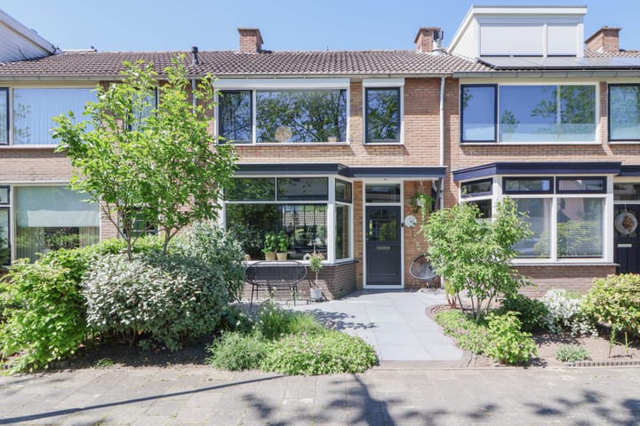 Photo of property Zuiderzeelaan 5, Bunschoten-Spakenburg