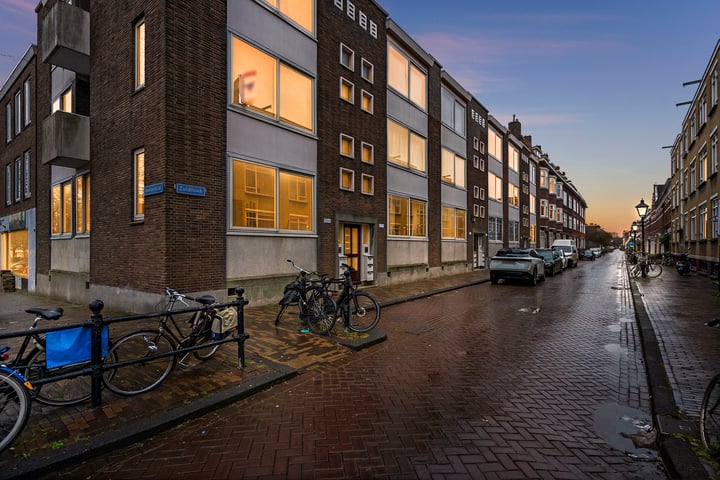 Photo of property Zuidhoek 90A, Rotterdam