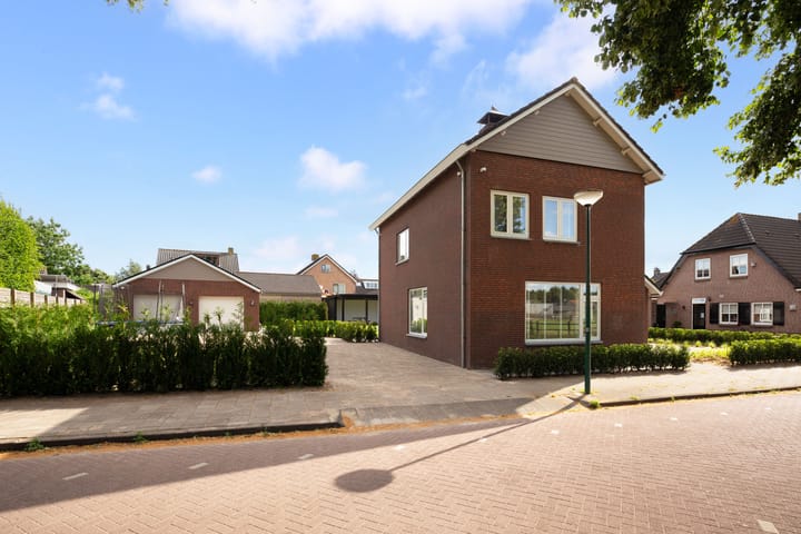 Zuidhollandsedijk 77 in Kaatsheuvel