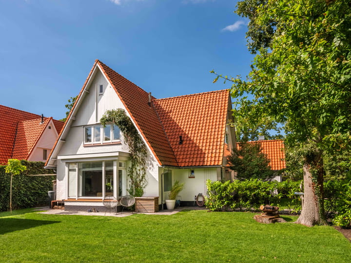 Zuidlaan 21 in Bergen (NH)