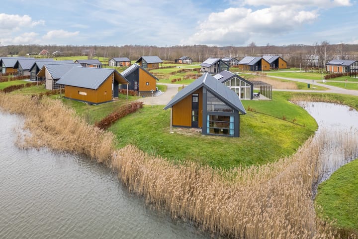 Zuidlaarderweg 37V-114 in Tynaarlo photo
