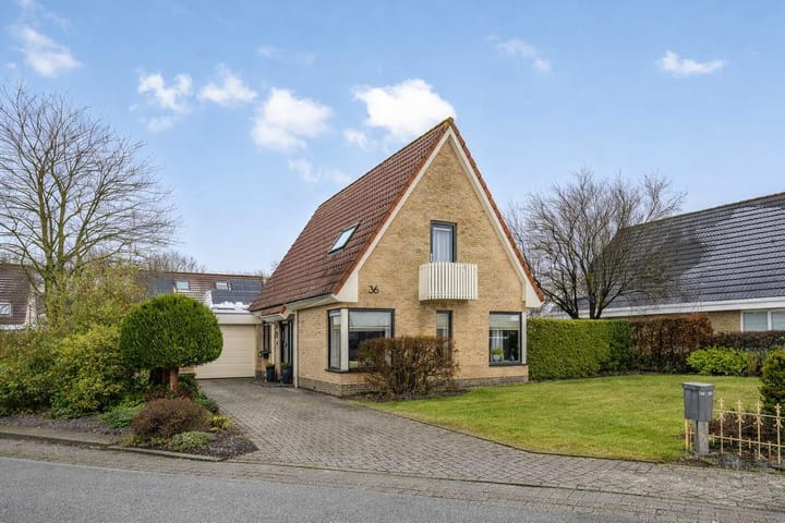 Photo of property Zuidmaad 36, Oosterwolde