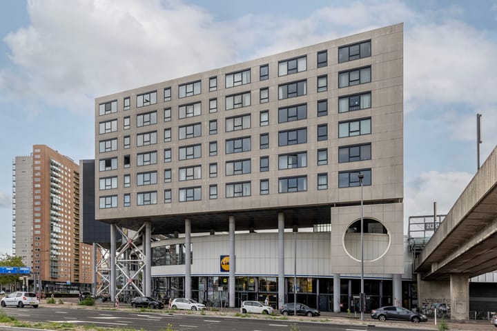 Zuidplein 572 in Rotterdam