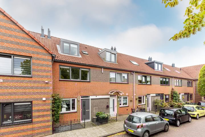 Zuidpolderstraat 235 in Haarlem